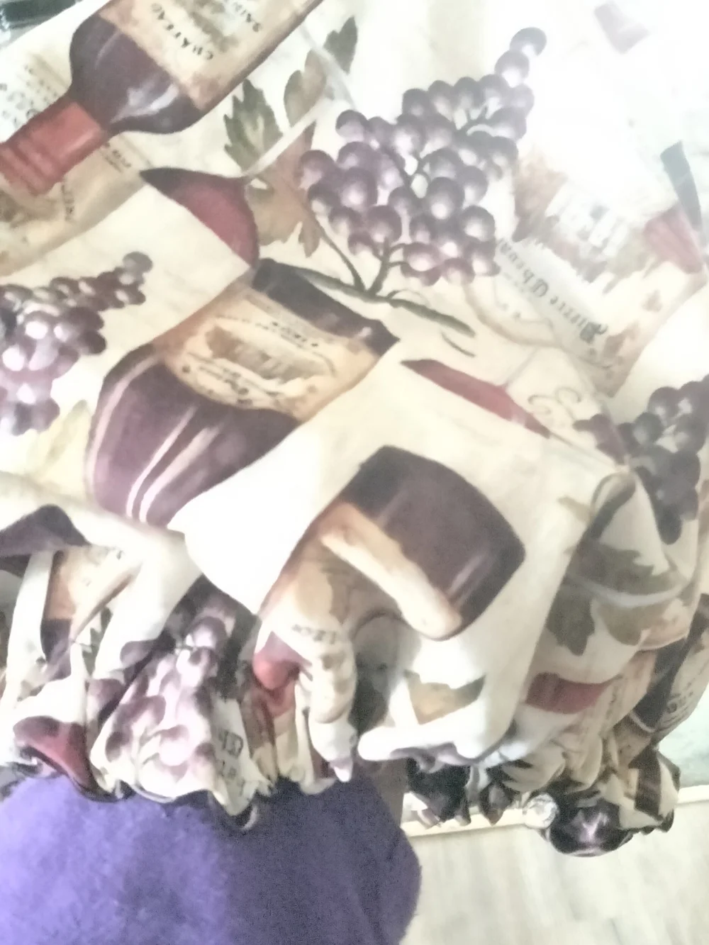 Cream Wine & Grape Sleep Bonnet - Picture 2 of 6